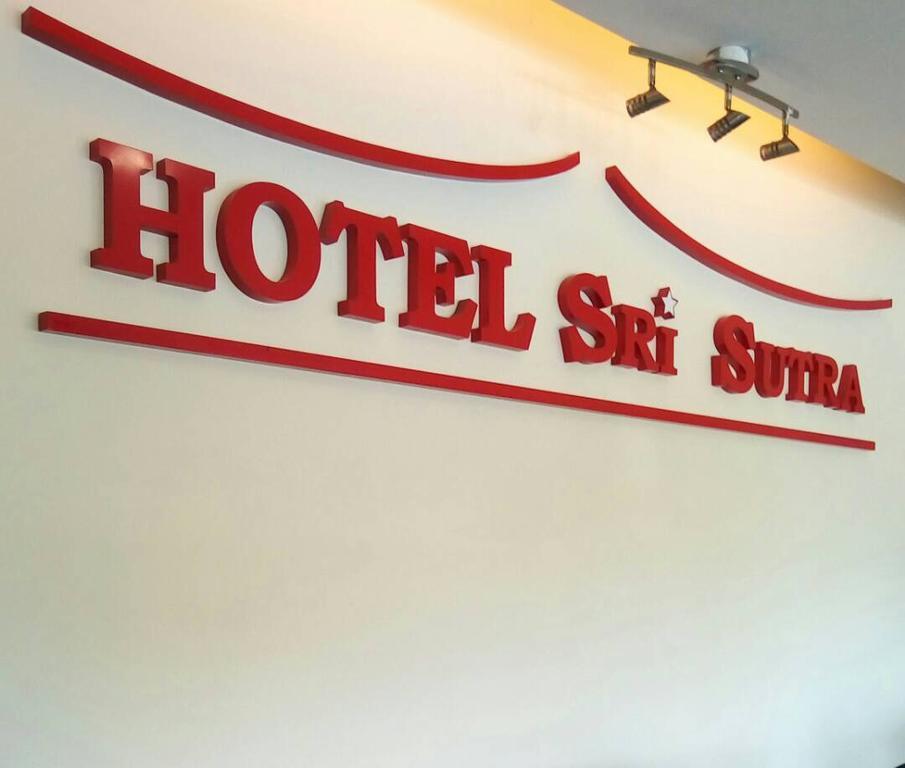 Hotel Sri Sutra - Bandar Sri Damansara Sungai Buloh Exterior photo